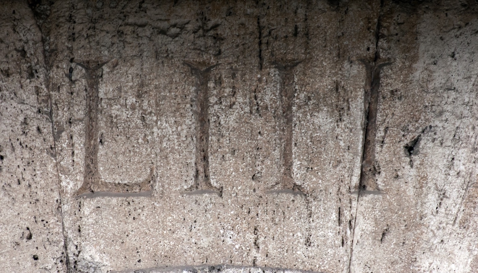 Colosseum-Entrance LIII.jpg