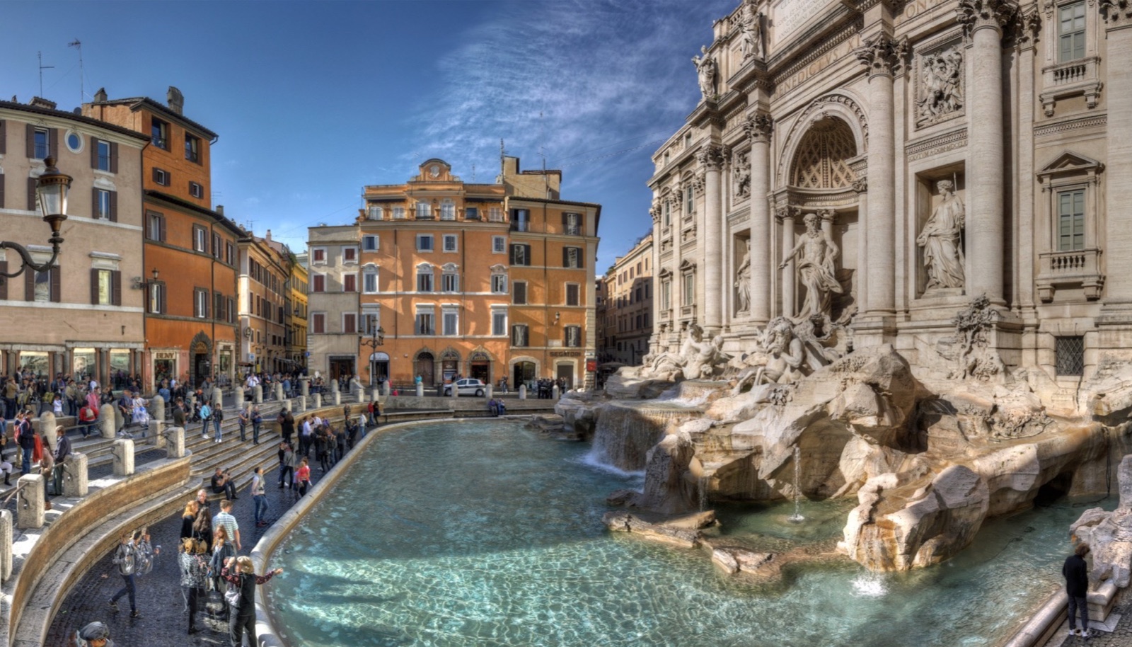 Fontana di Trevi - Rome, Italy - November 6, 2010 (6212401026).jpg